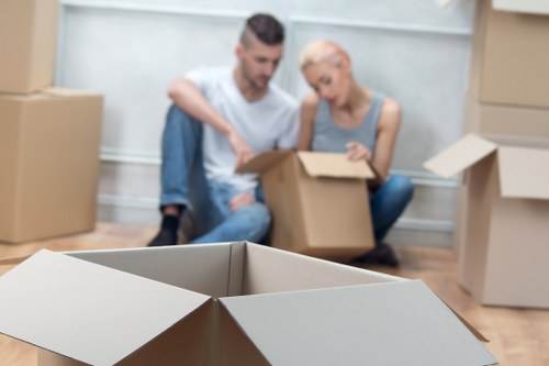 Local packing service team in Manandvan Barnes