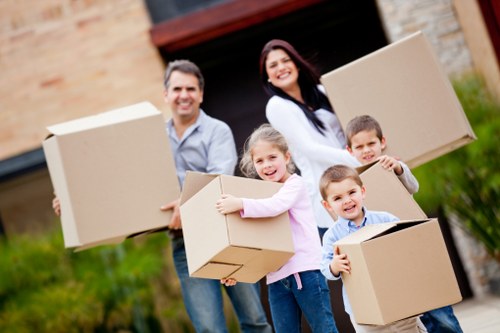 Professional movers handling items in Manandvan Barnes